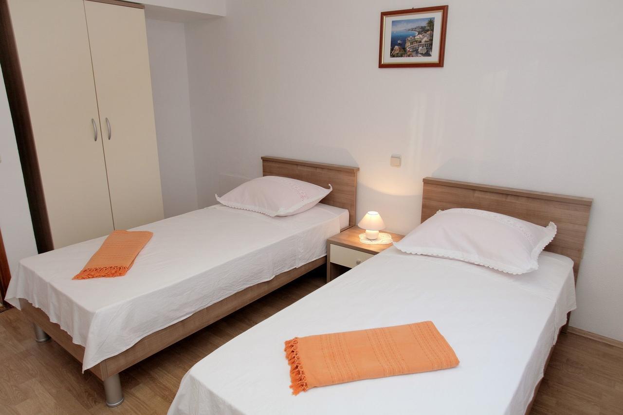 Apartments Iva Trogir Exterior photo